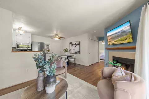 Living - 3595 S Bascom Ave 27, Campbell, CA 95008 photo 2 of 2
