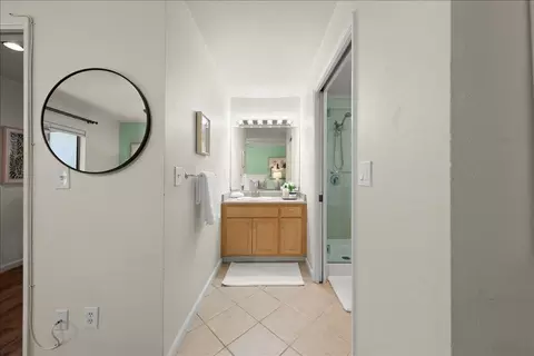 Bath - 3595 S Bascom Ave 27, Campbell, CA 95008 photo 1 of 3