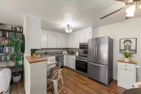 Kitchen - 3595 S Bascom Ave 27, Campbell, CA 95008 photo 1 of 3