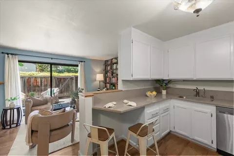 Kitchen - 3595 S Bascom Ave 27, Campbell, CA 95008 photo 3 of 3