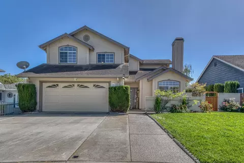 Exterior - 806 Danbury St, Salinas, CA 93906 photo 2 of 7