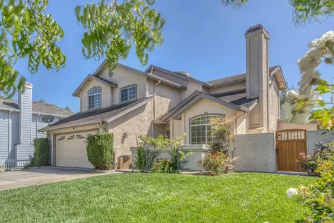 806 Danbury St, Salinas, CA 93906