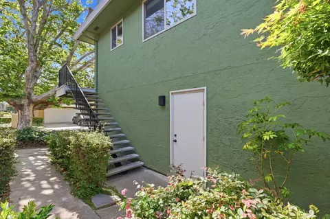 Exterior - 1400 Ruby Ct 4, Capitola, CA 95010 photo 1 of 7