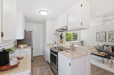 Kitchen - 1400 Ruby Ct 4, Capitola, CA 95010 photo 1 of 4