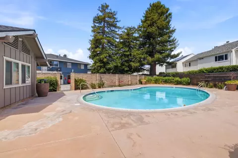 Exterior - 1400 Ruby Ct 4, Capitola, CA 95010 photo 6 of 7