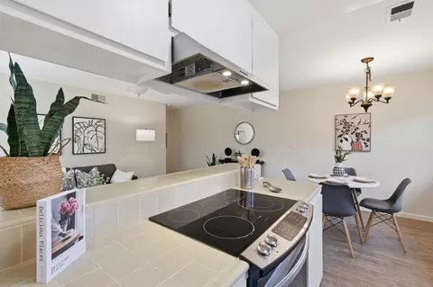Kitchen - 1400 Ruby Ct 4, Capitola, CA 95010 photo 3 of 4