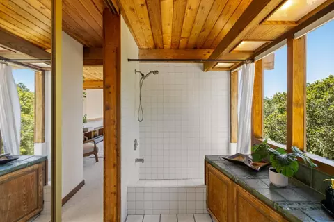 Bath - 88 Corona Rd # A, Carmel, CA 93923 photo 2 of 4