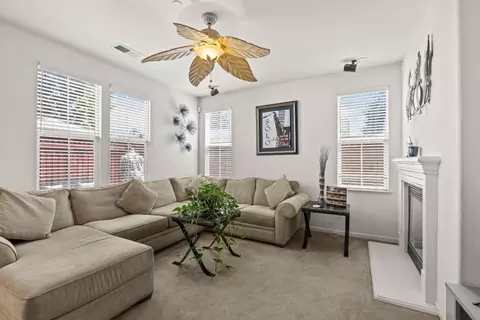 Living - 7934 Kipling Cir, Gilroy, CA 95020 photo 3 of 3