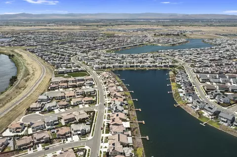 View/Area - 16071 Riverton Ave, Lathrop, CA 95330 photo 8 of 13