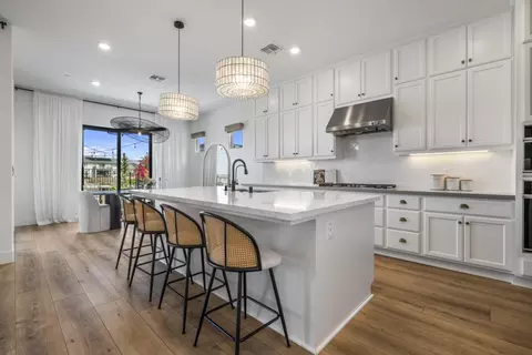 Kitchen - 16071 Riverton Ave, Lathrop, CA 95330 photo 4 of 4