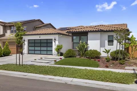 Exterior - 16071 Riverton Ave, Lathrop, CA 95330 photo 3 of 7