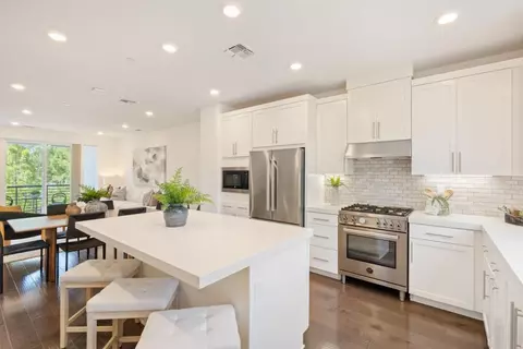 Kitchen - 2239 Mora Pl, Mountain View, CA 94040 photo 2 of 4