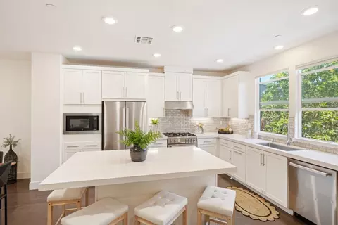 Kitchen - 2239 Mora Pl, Mountain View, CA 94040 photo 4 of 4