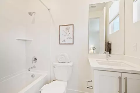 Bath - 2239 Mora Pl, Mountain View, CA 94040 photo 2 of 5
