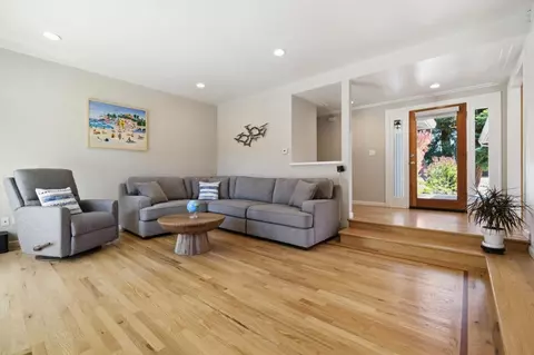 Living - 205 Siesta Dr, Aptos, CA 95003 photo 2 of 3