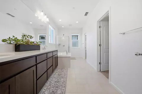 Entry Way - 1702 Plumas Dr, Lathrop, CA 95330 photo 4 of 9