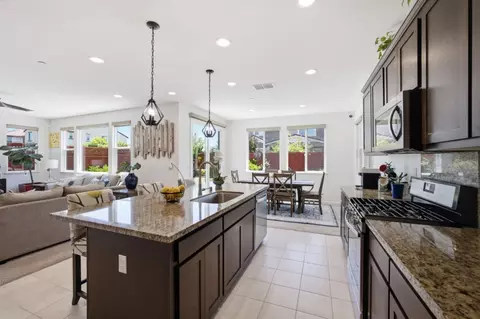 Kitchen - 1702 Plumas Dr, Lathrop, CA 95330 photo 3 of 6