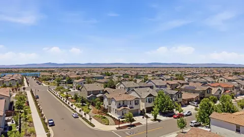 View/Area - 1702 Plumas Dr, Lathrop, CA 95330 photo 4 of 7