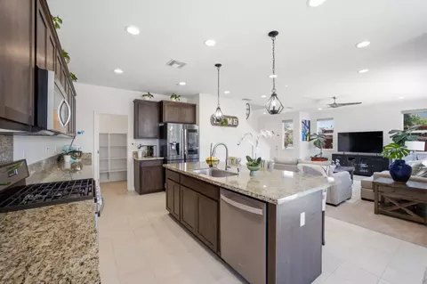 Kitchen - 1702 Plumas Dr, Lathrop, CA 95330 photo 6 of 6