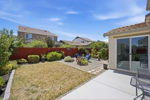 Exterior - 1702 Plumas Dr, Lathrop, CA 95330 photo 4 of 8