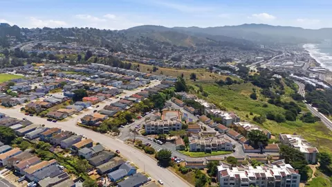 View/Area - 5017 Palmetto Ave 62, Pacifica, CA 94044 photo 15 of 29
