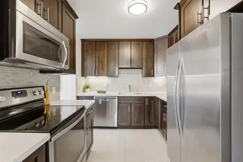 Kitchen - 5017 Palmetto Ave 62, Pacifica, CA 94044 photo 3 of 5