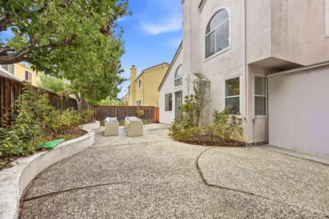 Exterior - 34281 Eucalyptus Ter, Fremont, CA 94555 photo 7 of 8