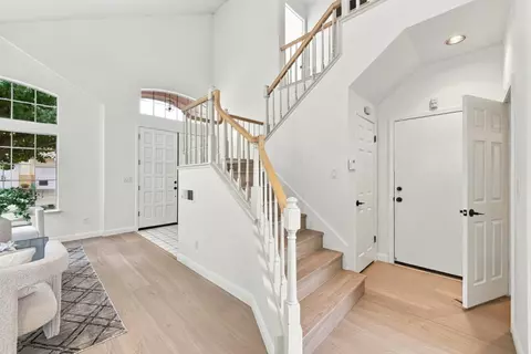 Entry Way - 34281 Eucalyptus Ter, Fremont, CA 94555 photo 3 of 5