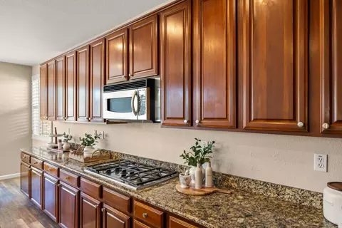 Kitchen - 4890 Peninsula Point Dr, Seaside, CA 93955 photo 7 of 8