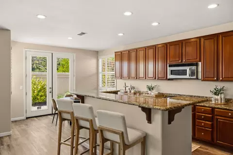 Kitchen - 4890 Peninsula Point Dr, Seaside, CA 93955 photo 3 of 8