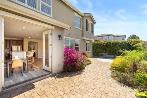 Exterior - 4890 Peninsula Point Dr, Seaside, CA 93955 photo 2 of 7