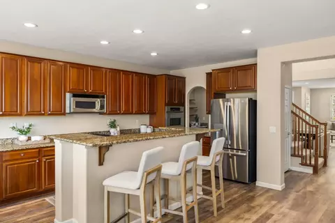 Kitchen - 4890 Peninsula Point Dr, Seaside, CA 93955 photo 4 of 8