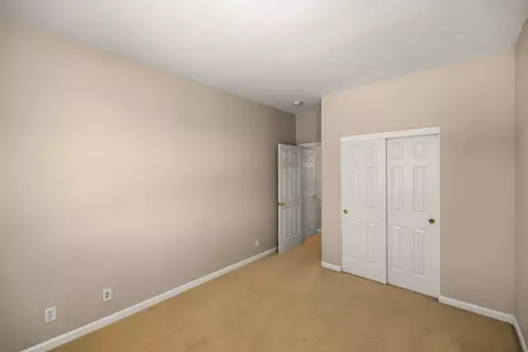 Bedroom - 4890 Peninsula Point Dr, Seaside, CA 93955 photo 8 of 10