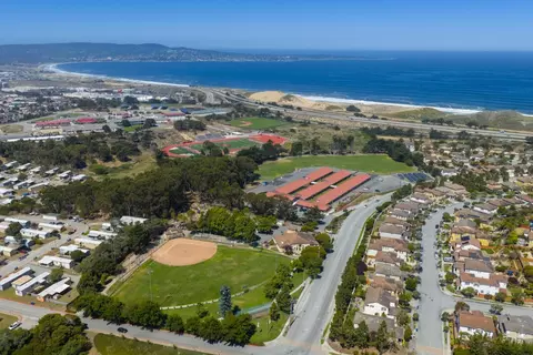 View/Area - 4890 Peninsula Point Dr, Seaside, CA 93955 photo 4 of 12