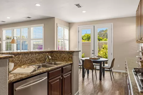 Kitchen - 4890 Peninsula Point Dr, Seaside, CA 93955 photo 8 of 8
