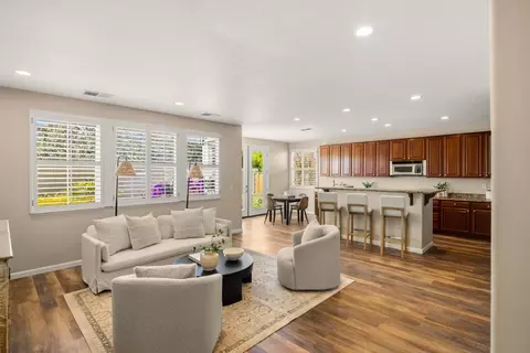 Living - 4890 Peninsula Point Dr, Seaside, CA 93955 photo 2 of 6