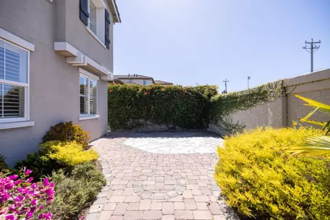 Exterior - 4890 Peninsula Point Dr, Seaside, CA 93955 photo 5 of 7
