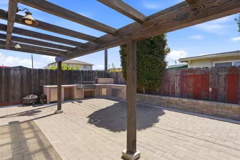 Exterior - 643 Stanford Ave, Salinas, CA 93901 photo 5 of 8
