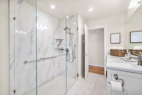Bath - 419 Ewell Ave, Aptos, CA 95003 photo 2 of 5