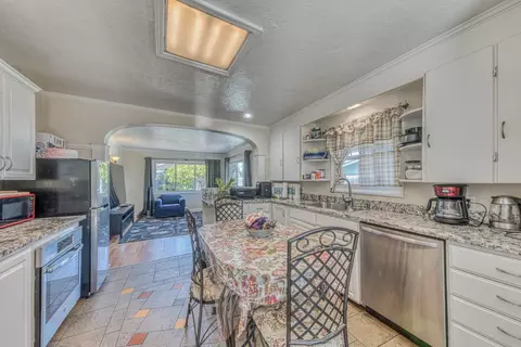 Kitchen - 1212 Waring St, Seaside, CA 93955 photo 3 of 4