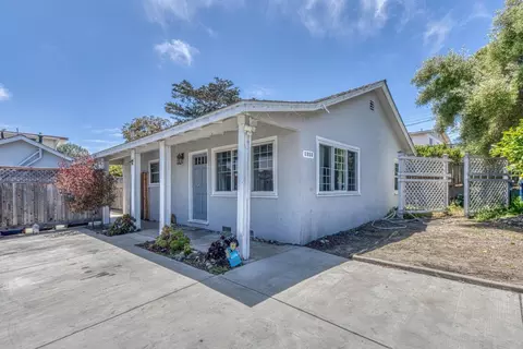 1212 Waring St, Seaside, CA 93955
