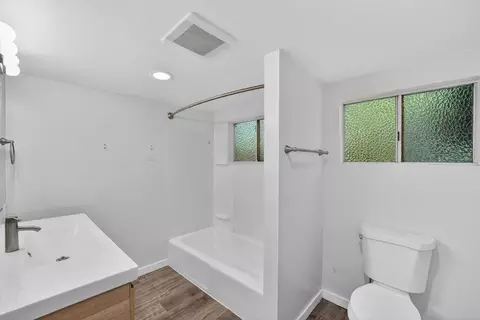 Bath - 530 Cathedral Dr, Aptos, CA 95003 photo 3 of 3