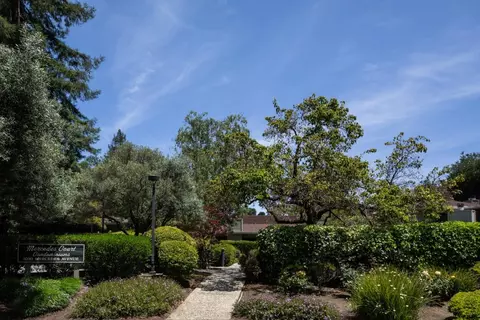 1070 Mercedes Ave 12, Los Altos, CA 94022