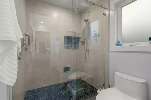 Bath - 1180 Fewtrell Dr, Campbell, CA 95008 photo 4 of 5