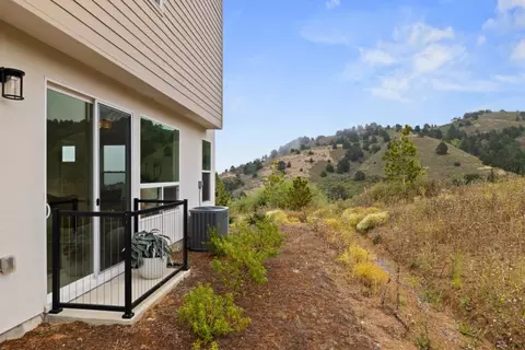 Exterior - 827 Fassler Ave, Pacifica, CA 94044 photo 2 of 2