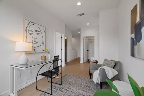 Entry Way - 827 Fassler Ave, Pacifica, CA 94044 photo 3 of 3