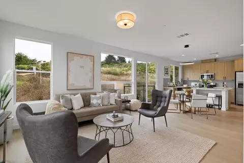 Living - 827 Fassler Ave, Pacifica, CA 94044 photo 1 of 3