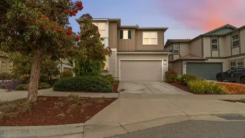 2610 Sandy Clay Ln, Marina, CA 93933