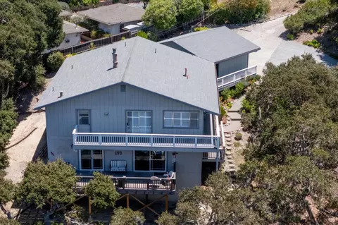 471 Country Club Dr, Carmel Valley, CA 93924