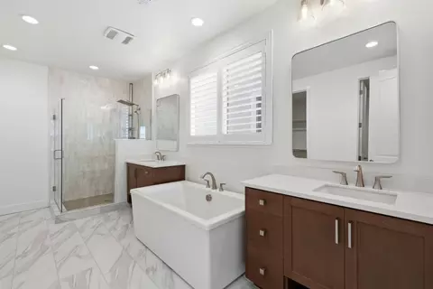 Bath - 17439 Harbor View Ave, Lathrop, CA 95330 photo 1 of 1